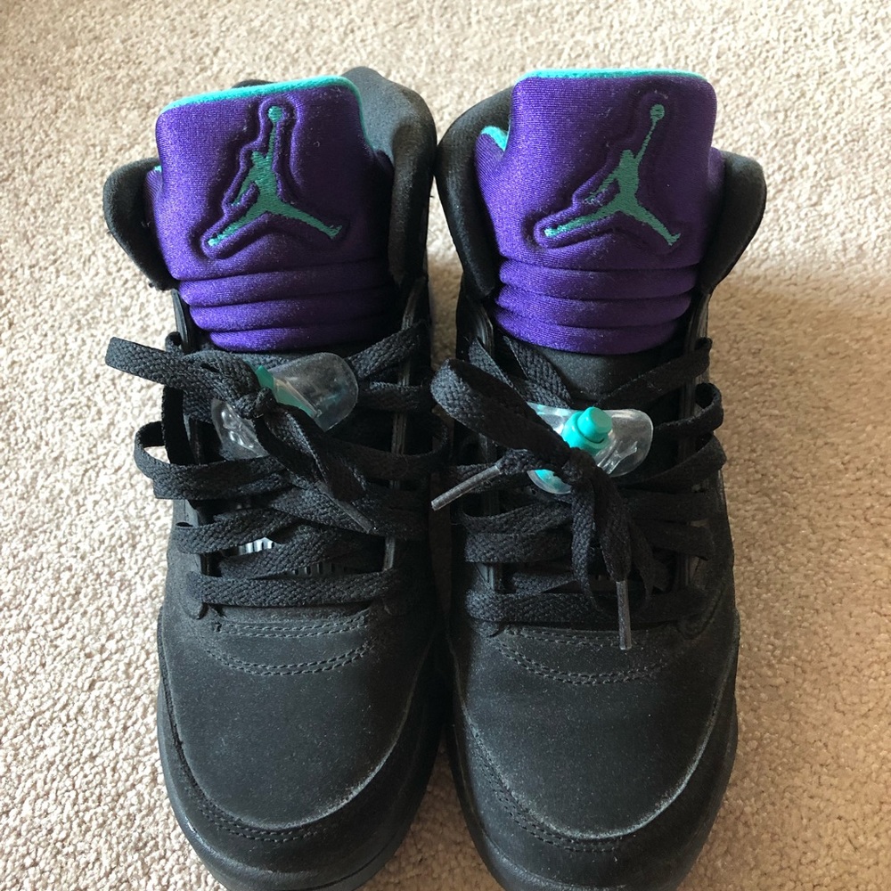 Jordan retro 5 black grape